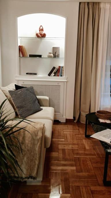 Apartment Kolonaki 1 Bedroom And 1 Sofabed Amazing Penthouse Flat Athens