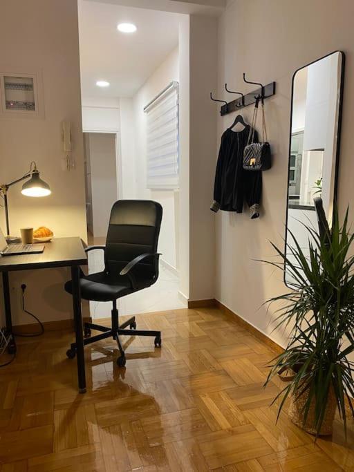 Kolonaki 1 Bedroom And 1 Sofabed Amazing Penthouse Flat Athens