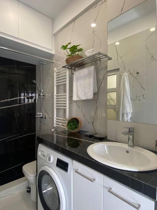 Kolonaki 1 Bedroom And 1 Sofabed Amazing Penthouse Flat * Athens