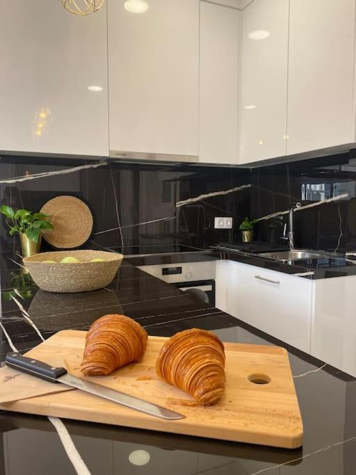 Apartment Kolonaki 1 Bedroom And 1 Sofabed Amazing Penthouse Flat *