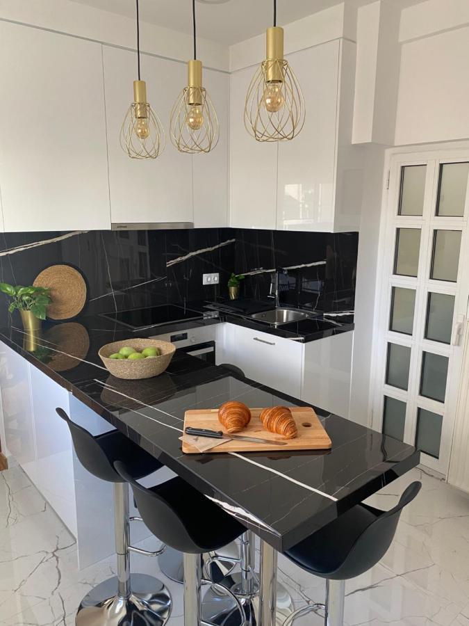 Apartment Kolonaki 1 Bedroom And 1 Sofabed Amazing Penthouse Flat *